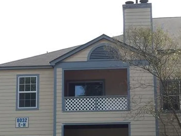 8032 Tremaine Ct APT G, Charlotte, NC 28227