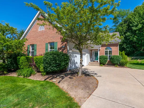 491 Oak Lawn Ct, Aurora, OH 44202
