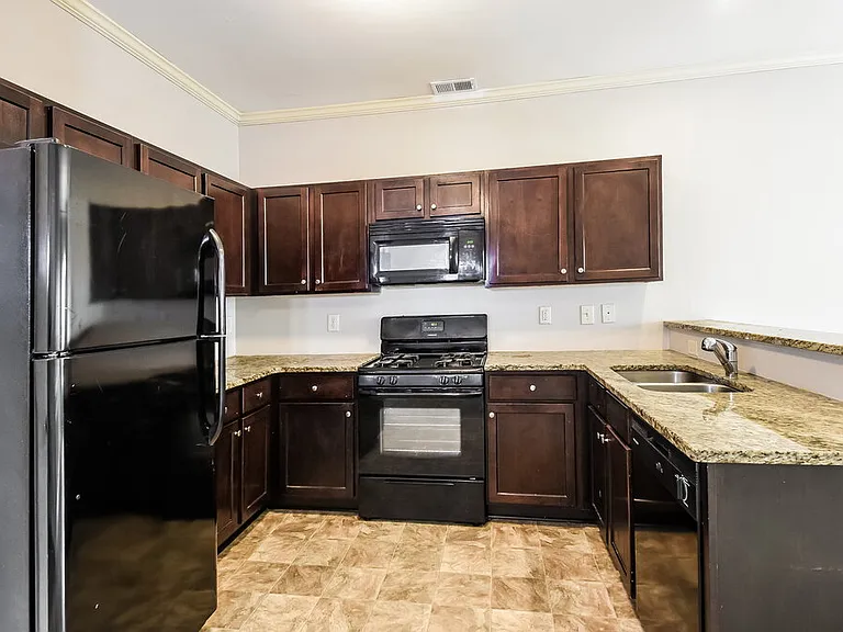 191 Camellia Way — Photo 8