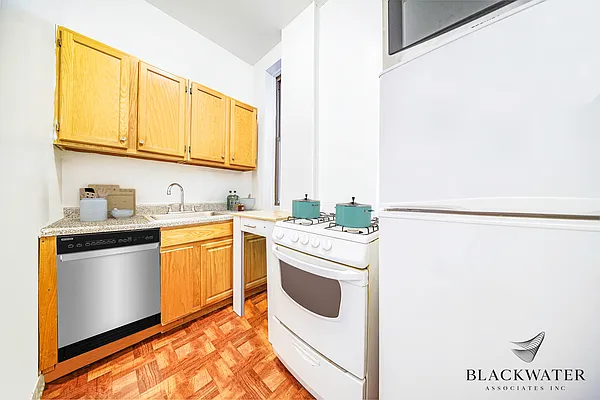 Rented by Blackwater Associates Inc. | media 4