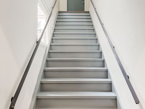 Steps leading up to the apartment