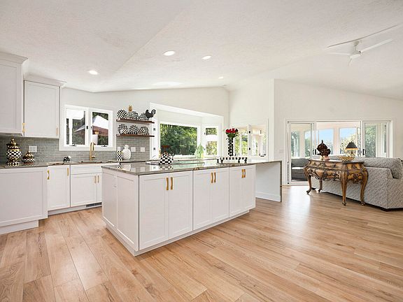 5th image of 8856 N 42nd St