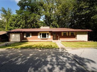 993 Old Point Rd, Saint Albans, WV 25177