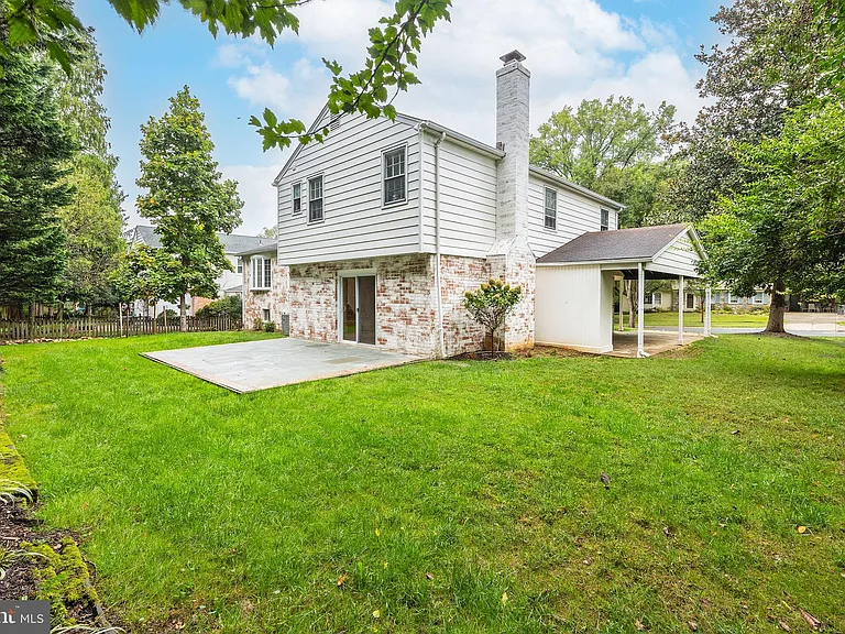 615 Smallwood Rd — Photo 43