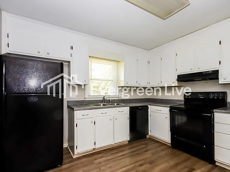 2511 Cliffside Dr — Photo 5