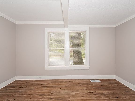 3rd image of 8029 Rugby Ave