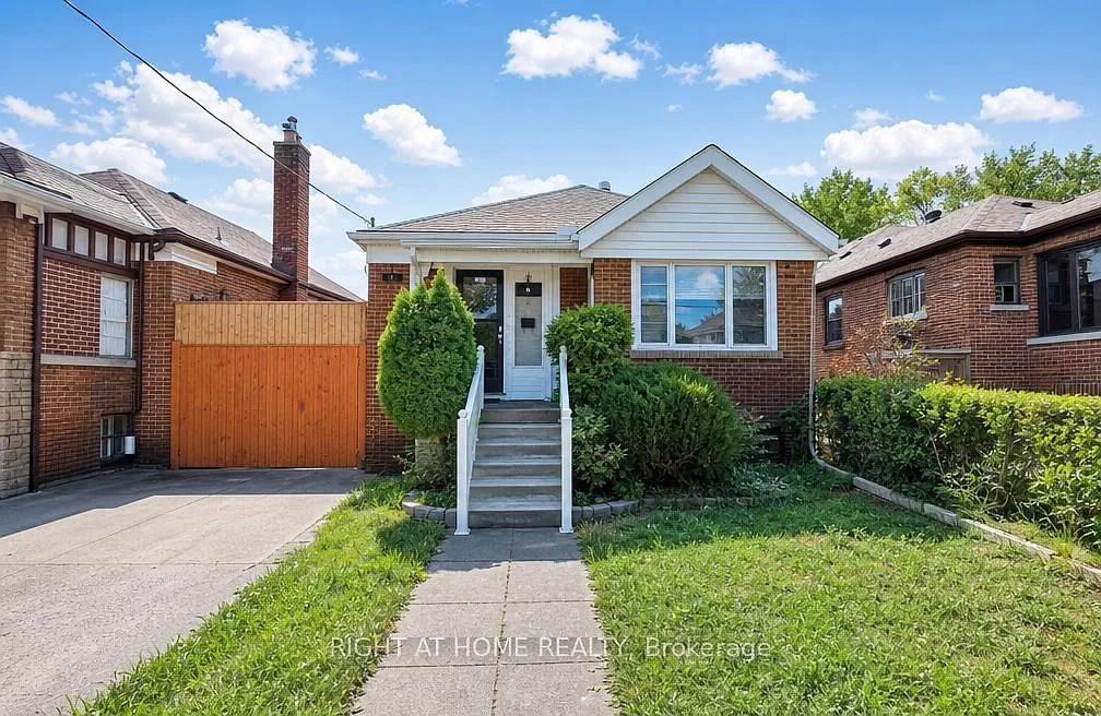 2 bed, $2,400 — Photo 1
