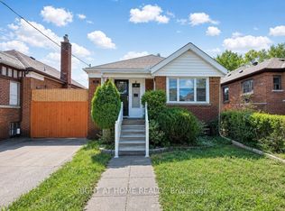 1788 Keele St, Toronto, ON M6M3X1