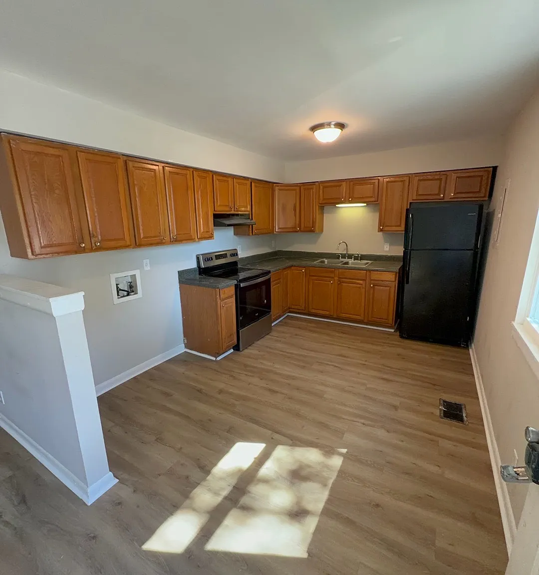 3351 White Pine Drive - 1 — Photo 2