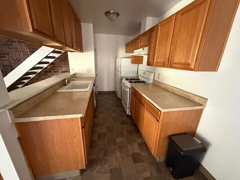 6544 Bremen Dr — Photo 6