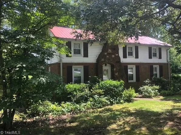 205 Hinkle St, Thomasville, NC 27360