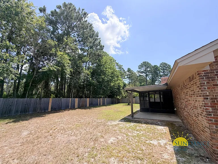 1055 Quail Hollow Dr — Photo 21