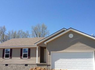1153 Cabin Creek Rd, Winchester, KY 40391