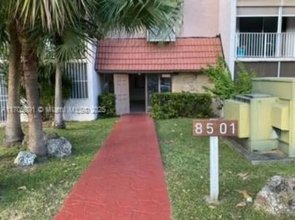 8501 NW 8th St APT 307, Miami, FL 33126
