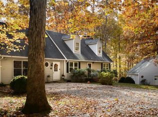 11131 Stuart Mill Rd, Oakton, VA 22124