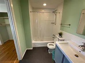 304 E 33rd St #24 — Photo 11