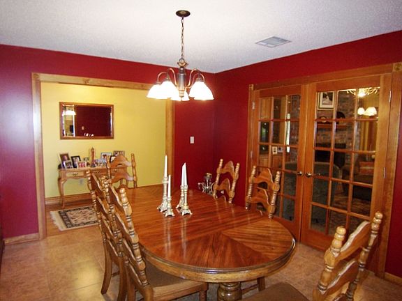 3rd image of 1300 E Holly Hill Cir