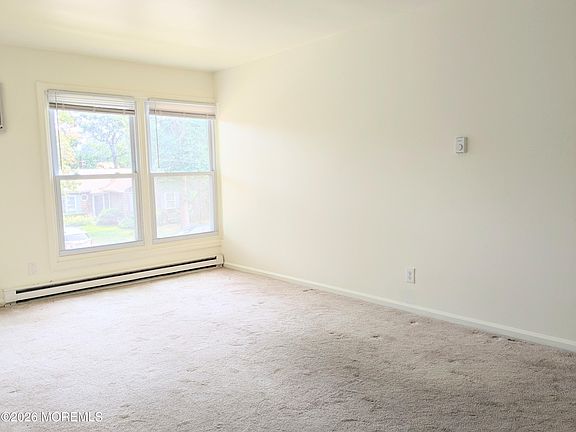 2nd image of 502B Garfield Ave