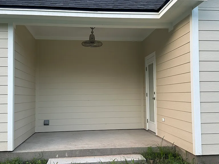 1210 N Glass St — Photo 18