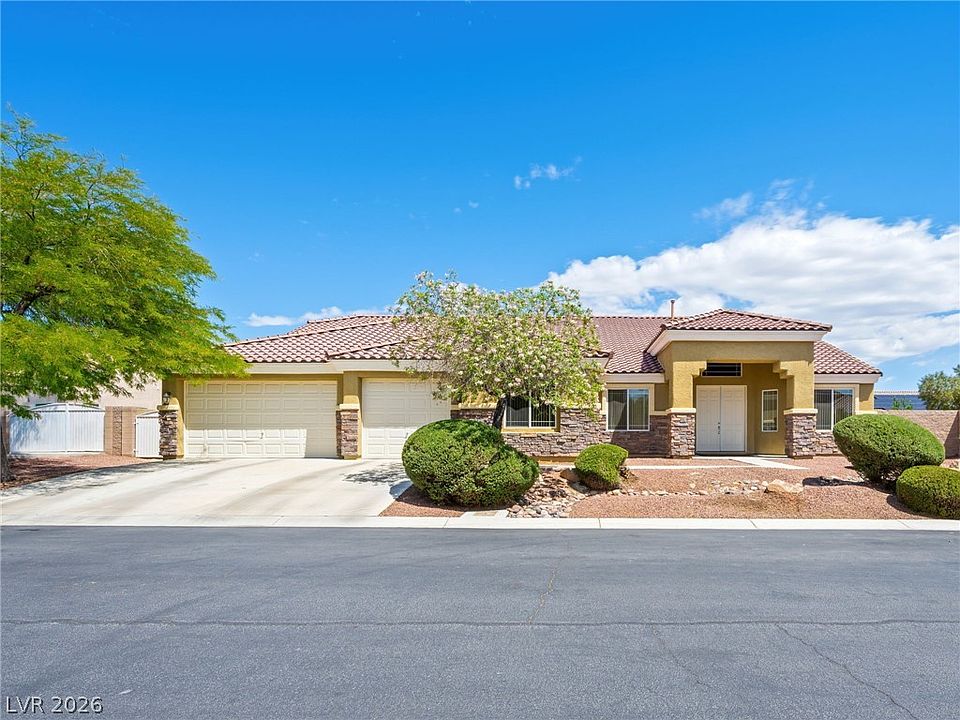 1st image of 6524 Colossal Cave Ave