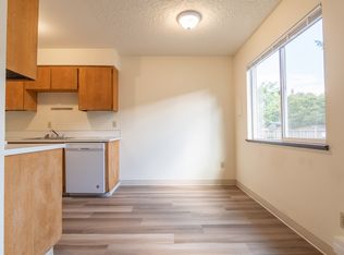 2232 SE Pine St #10, Portland, OR 97214