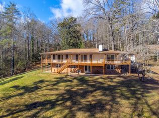 440 Lakeshore Dr, Franklin, NC 28734