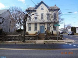 102 Woodrow Ave, Sinking Spring, PA 19608