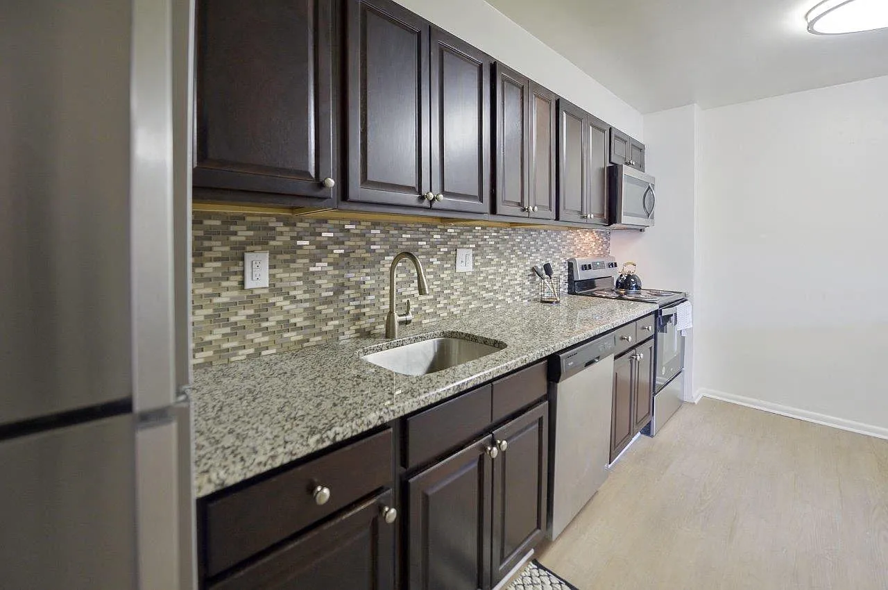 Colonials Apartment Homes — Photo 4