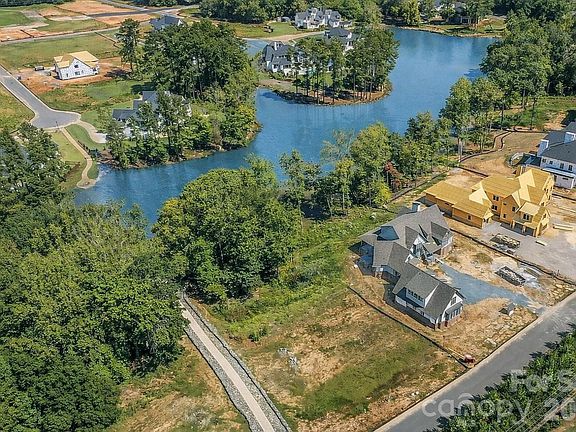 3rd image of 111 River Birch Ln
