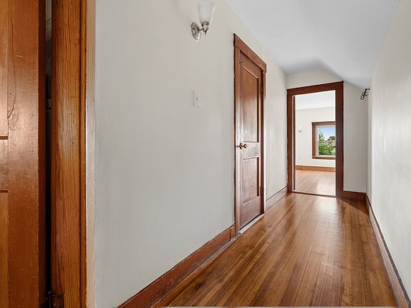 3rd image of 42-44 Whitman St #2