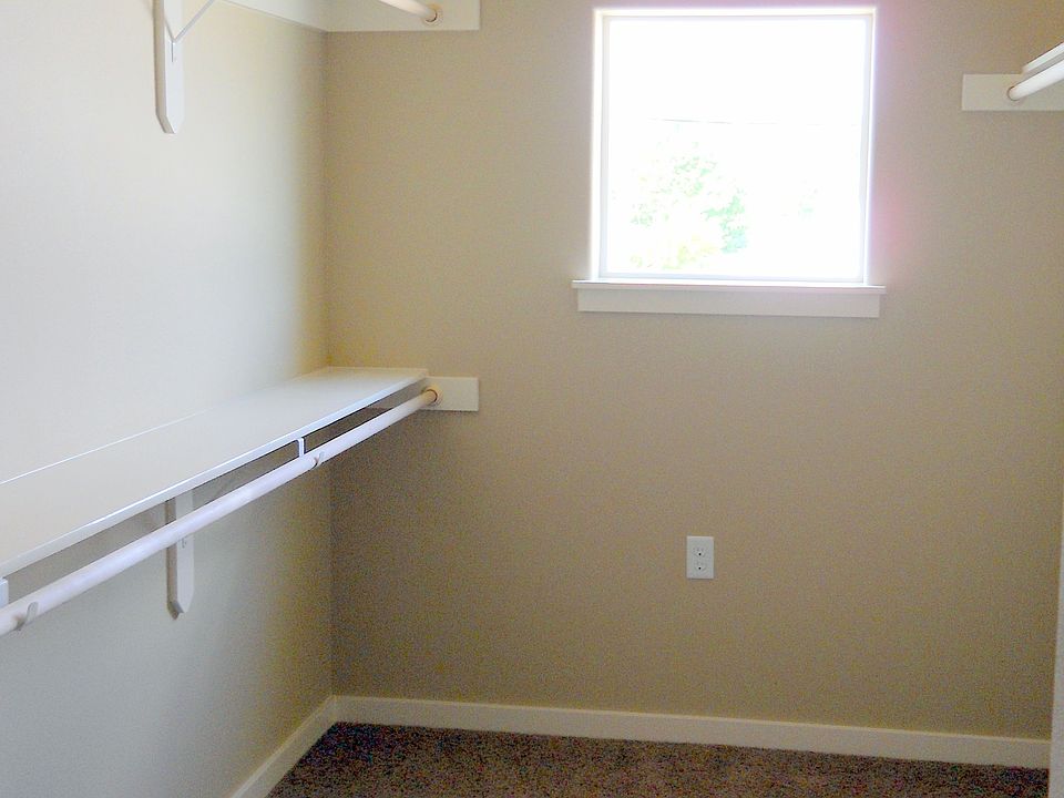 Walk in Closet in Master