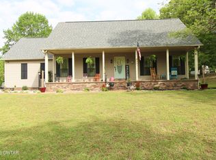 196 Jerri Ann Rd, Lexington, TN 38351
