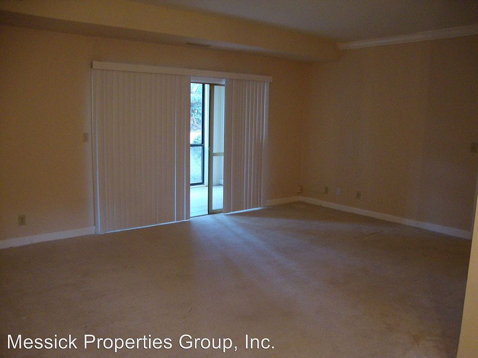 2nd image of 2934 Ramsgate Ct