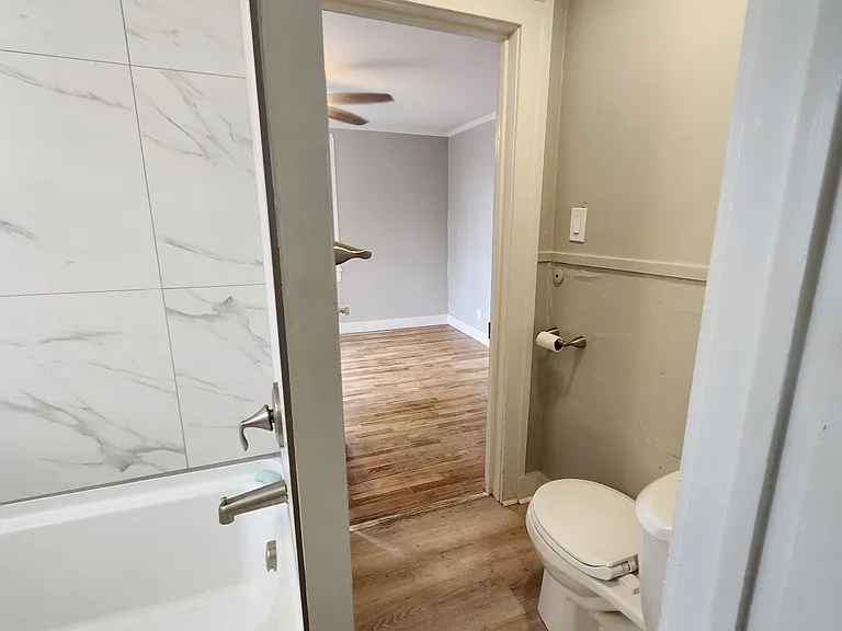 412 A St — Photo 2