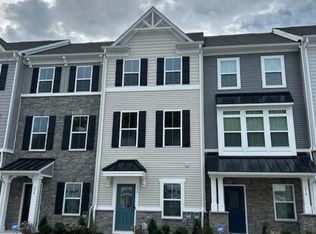 256 Falcon Ave, Portsmouth, VA 23701