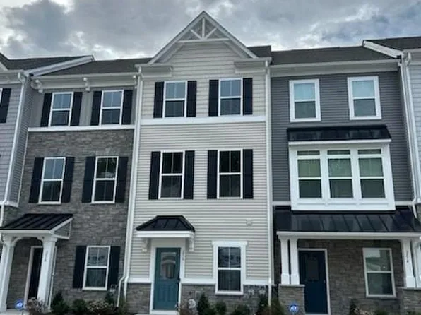 256 Falcon Ave, Portsmouth, VA 23701