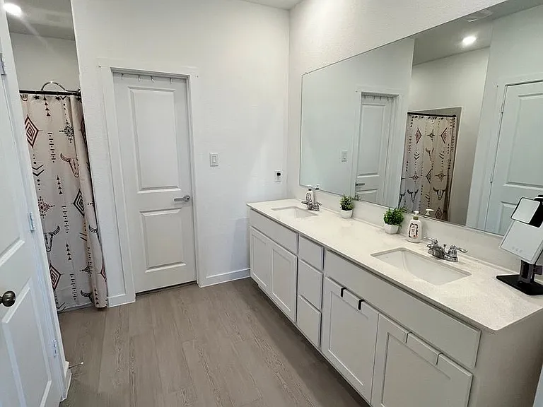 10016 Warlander Dr — Photo 8