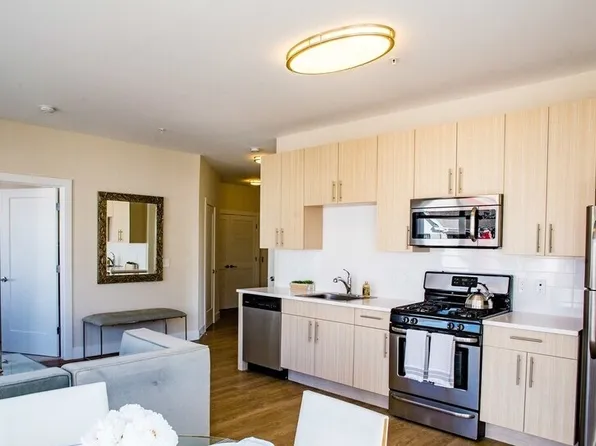 Bedford Hall Apartments