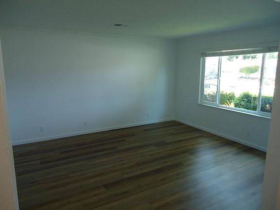 3rd image of 4388 Lynfield Ln