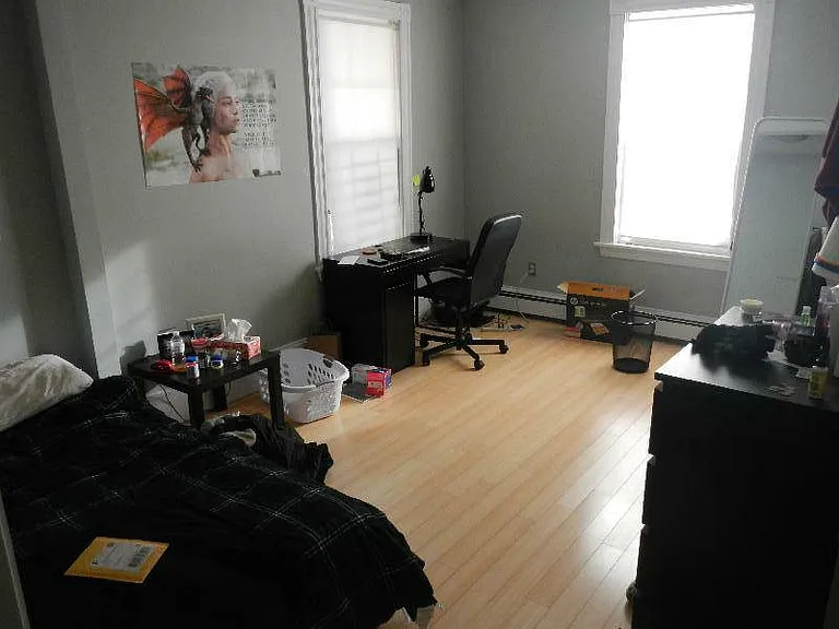 19 Bucknam St #3A — Photo 2