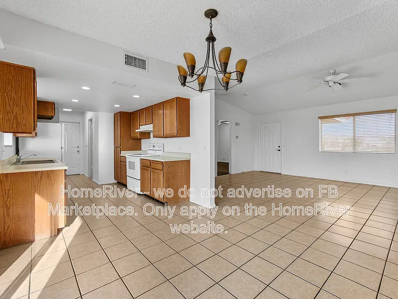 2 bed, 2.0 bath, 1218 sqft, $1,650 — Photo 3