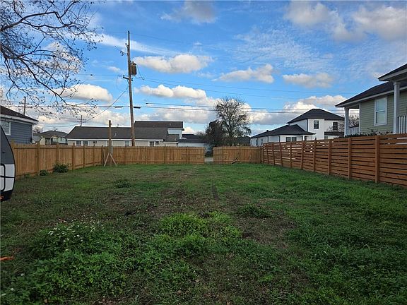 3rd image of 6230 Lafaye St