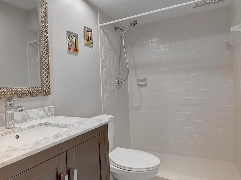 6165 Belleza Ln — Photo 22