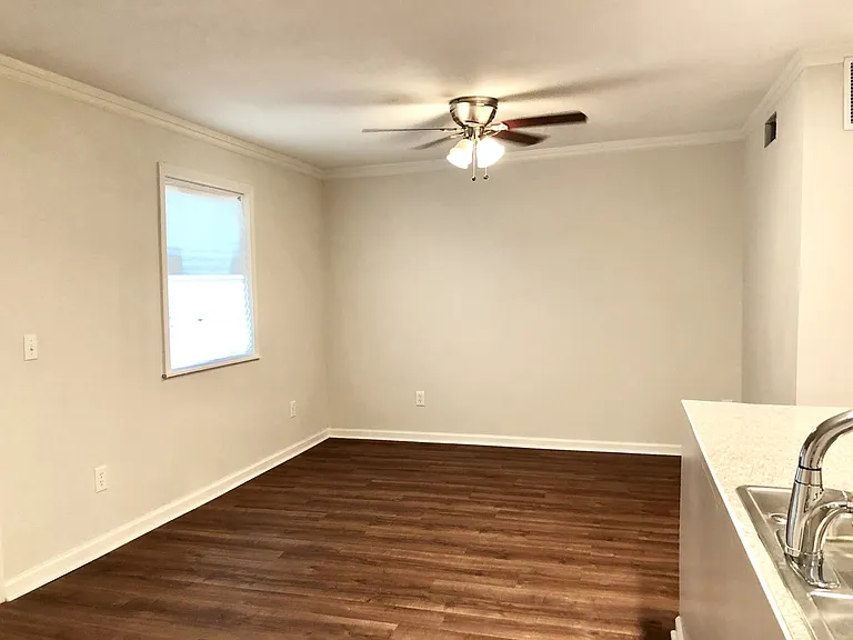 1441 W Roosevelt St — Photo 6