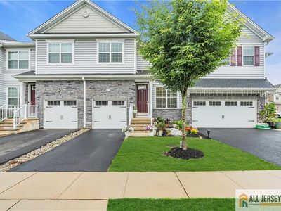 51 Begonia Ln, Monroe Township, NJ, 08831