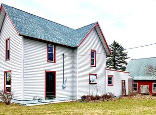 10264 Hartel Rd, Grand Ledge, MI 48837