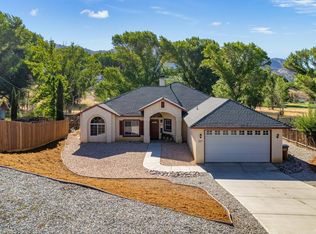 22809 Clover Spring Pl, Tehachapi, CA 93561