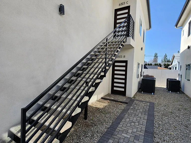 6515--6513 Florence Place Bell Gardens Circle 6313 #A-6315 — Photo 14
