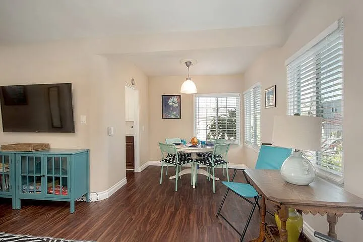 717 Whiting Ct — Photo 22