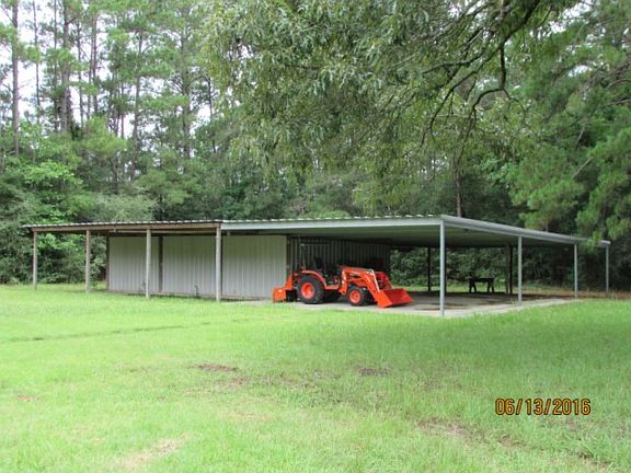 3rd image of 616 County Road 703